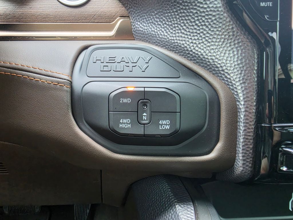 2026 RAM 2500 RAM 2500 LIMITED LONGHORN MEGA CAB 4X4 6'4' BOX