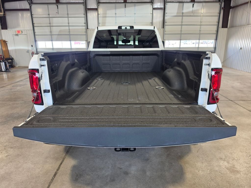 2027 RAM Ram 3500 RAM 3500 TRADESMAN CREW CAB 4X4 8' BOX