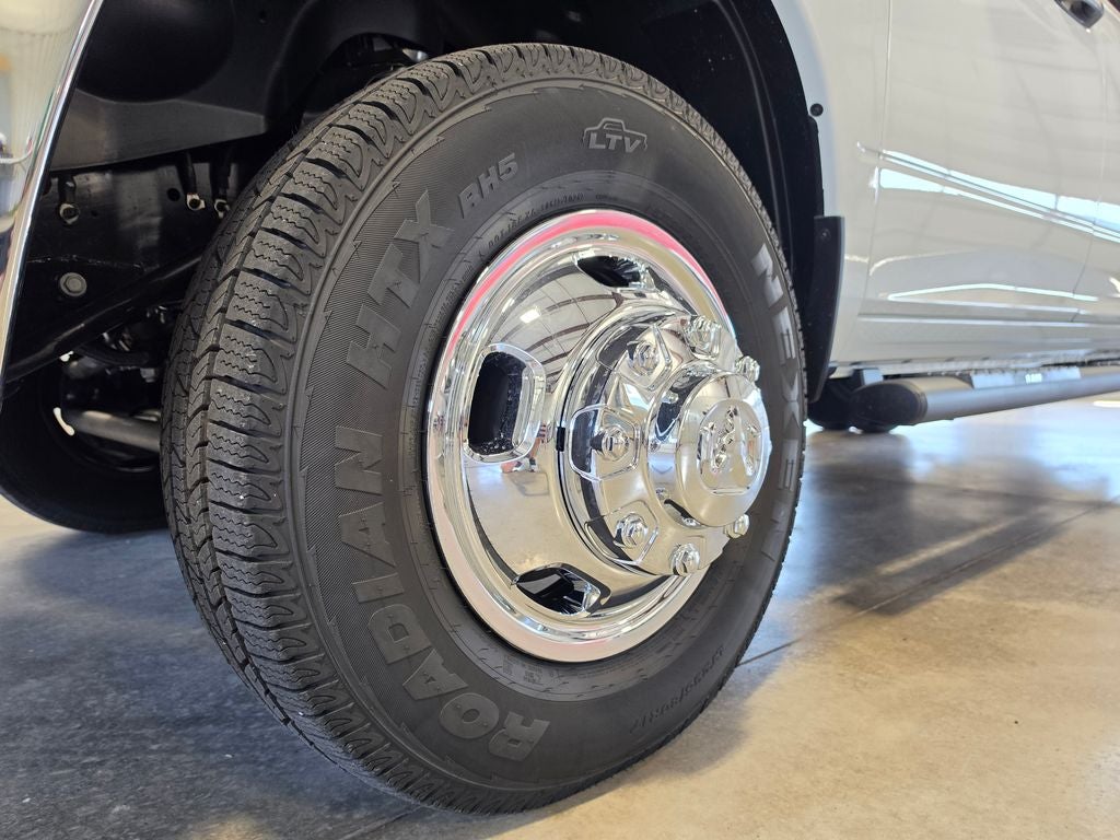 2027 RAM Ram 3500 RAM 3500 TRADESMAN CREW CAB 4X4 8' BOX