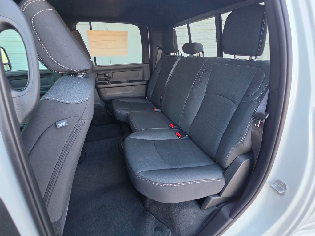 2027 RAM Ram 3500 RAM 3500 TRADESMAN CREW CAB 4X4 8' BOX