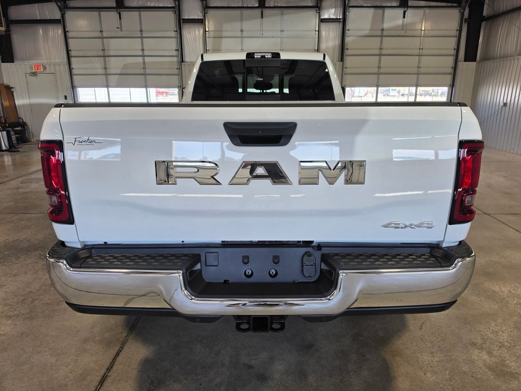 2027 RAM Ram 3500 RAM 3500 TRADESMAN CREW CAB 4X4 8' BOX