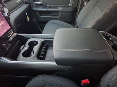 2027 RAM Ram 3500 RAM 3500 BIG HORN CREW CAB 4X4 8' BOX