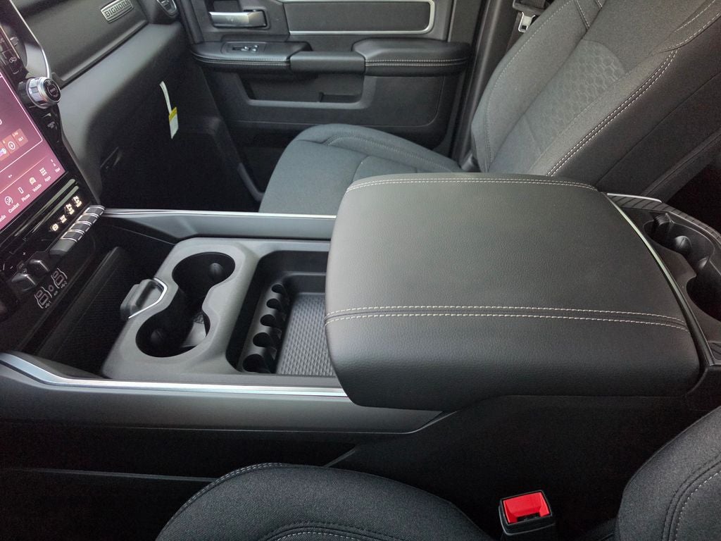 2027 RAM Ram 3500 RAM 3500 BIG HORN CREW CAB 4X4 8' BOX