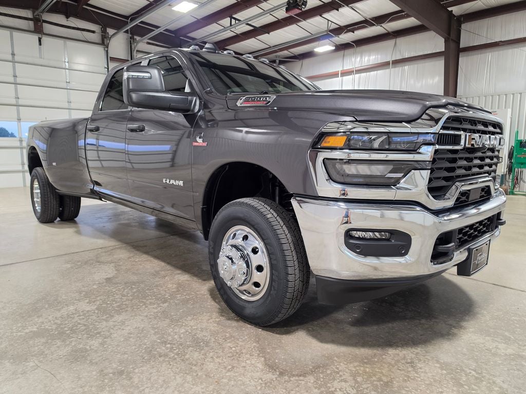 2027 RAM Ram 3500 RAM 3500 BIG HORN CREW CAB 4X4 8' BOX