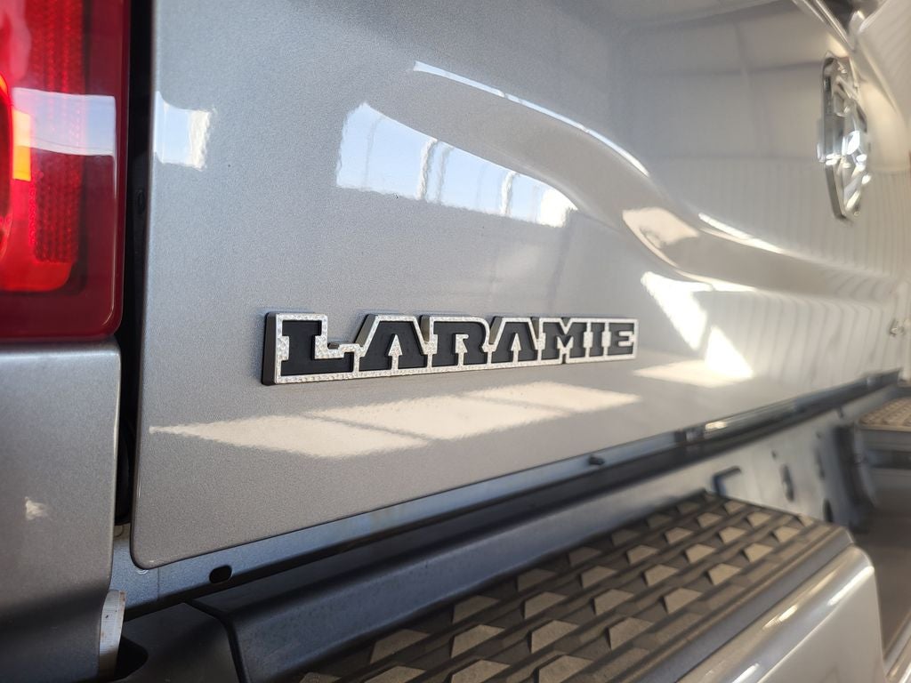 2024 RAM 3500 Laramie Crew Cab 4x4 8' Box