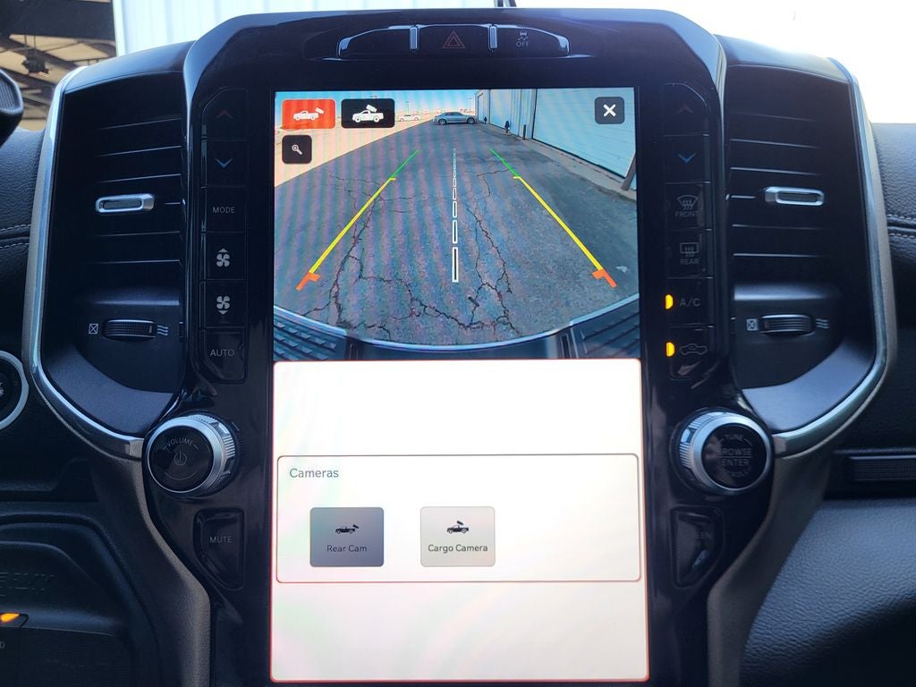 2024 RAM 3500 Laramie Crew Cab 4x4 8' Box