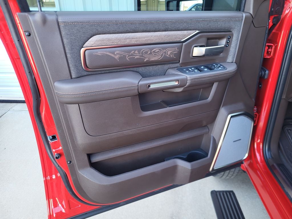 2026 RAM Ram 3500 RAM 3500 LIMITED LONGHORN CREW CAB 4X4 8' BOX