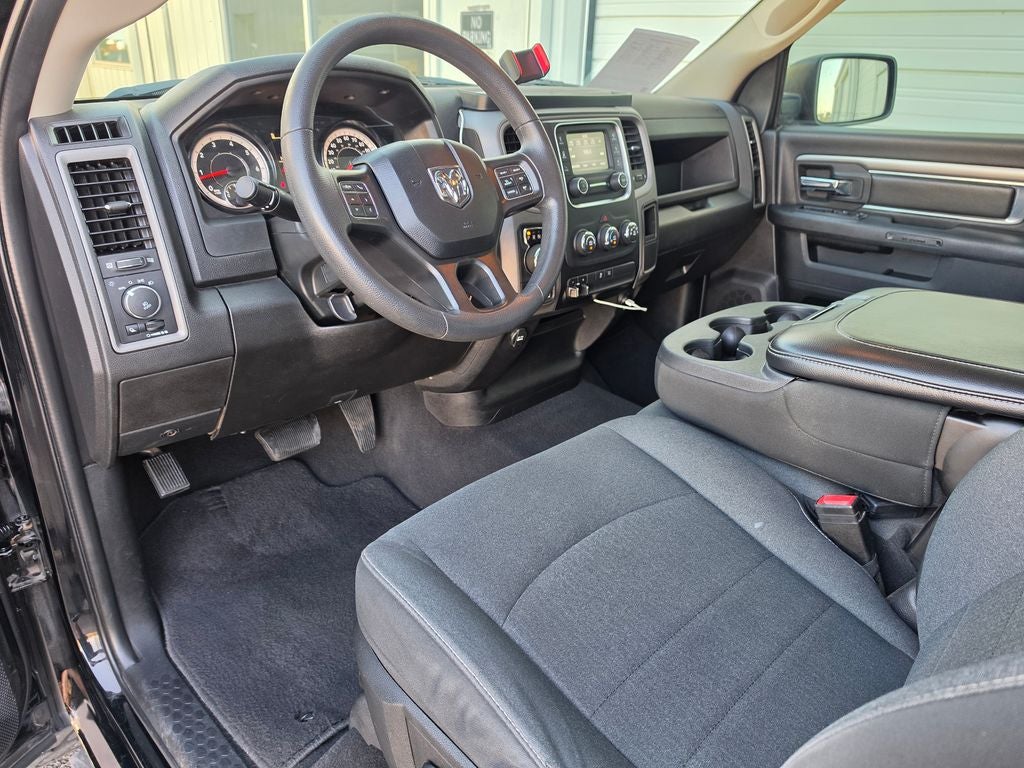 2021 RAM 1500 Classic Tradesman Regular Cab 4x4 6'4' Box