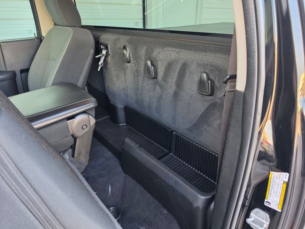 2021 RAM 1500 Classic Tradesman Regular Cab 4x4 6'4' Box