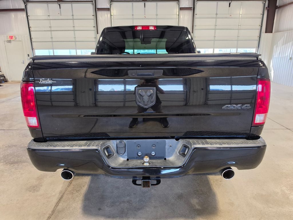 2021 RAM 1500 Classic Tradesman Regular Cab 4x4 6'4' Box