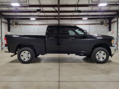 2023 RAM 2500 Tradesman Crew Cab 4x4 6'4' Box