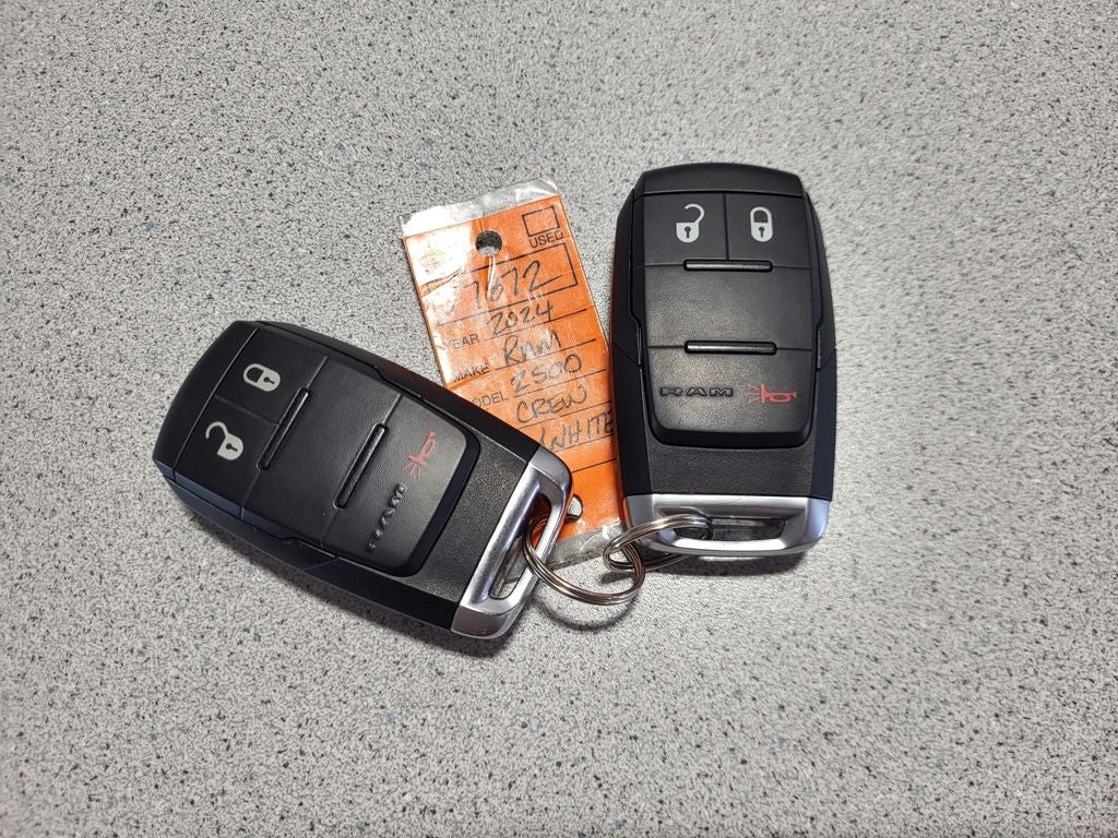 2024 RAM 2500 Big Horn Crew Cab 4x4 6'4' Box