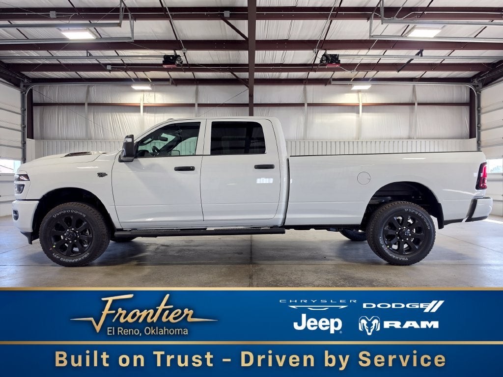 2027 RAM Ram 2500 RAM 2500 BLACK EXPRESS CREW CAB 4X4 8' BOX