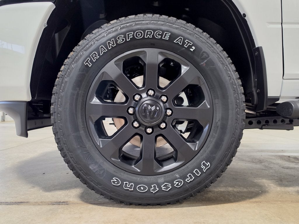 2027 RAM Ram 2500 RAM 2500 BLACK EXPRESS CREW CAB 4X4 8' BOX