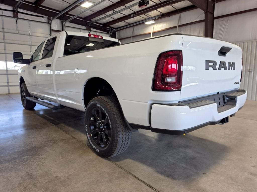 2027 RAM Ram 2500 RAM 2500 BLACK EXPRESS CREW CAB 4X4 8' BOX