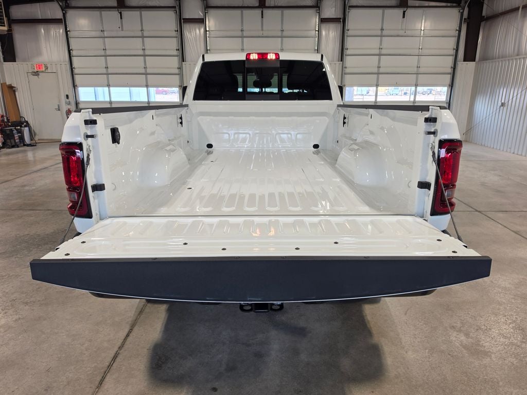 2026 RAM 2500 RAM 2500 TRADESMAN CREW CAB 4X4 8' BOX