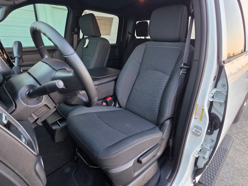 2026 RAM 2500 RAM 2500 TRADESMAN CREW CAB 4X4 8' BOX