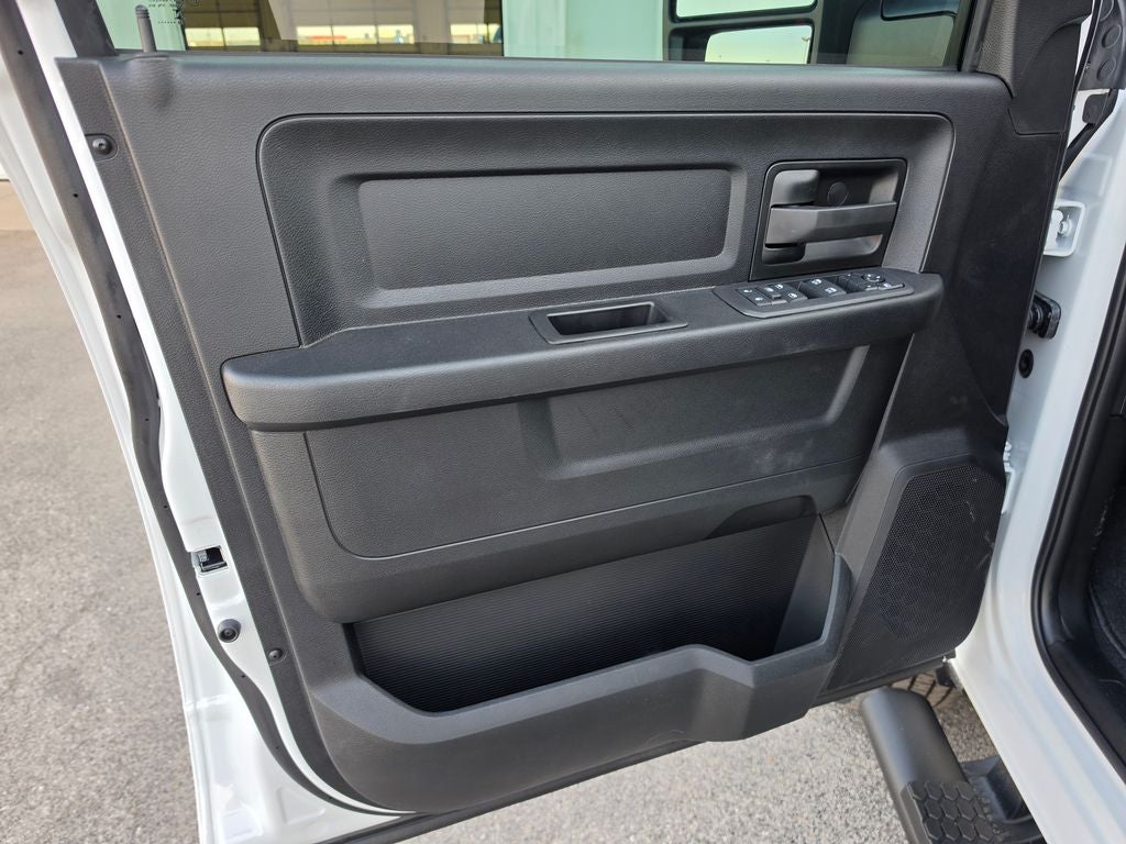2026 RAM 2500 RAM 2500 TRADESMAN CREW CAB 4X4 8' BOX
