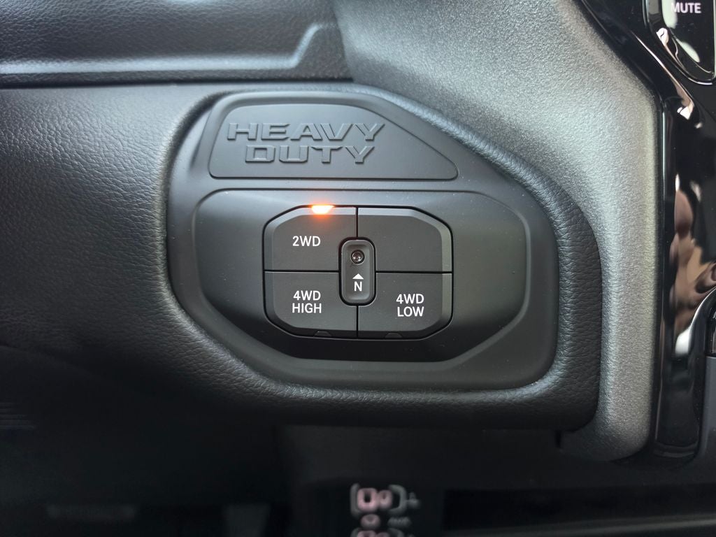 2026 RAM 2500 RAM 2500 TRADESMAN CREW CAB 4X4 8' BOX