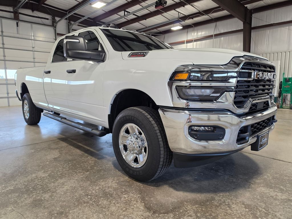2026 RAM 2500 RAM 2500 TRADESMAN CREW CAB 4X4 8' BOX