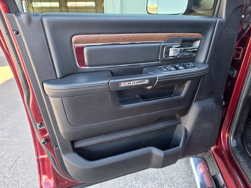 2017 RAM 2500 Laramie Mega Cab 4x4 6'4' Box
