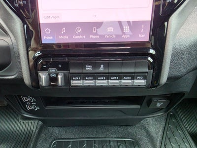 2026 RAM 3500 Chassis Tradesman/Big Horn