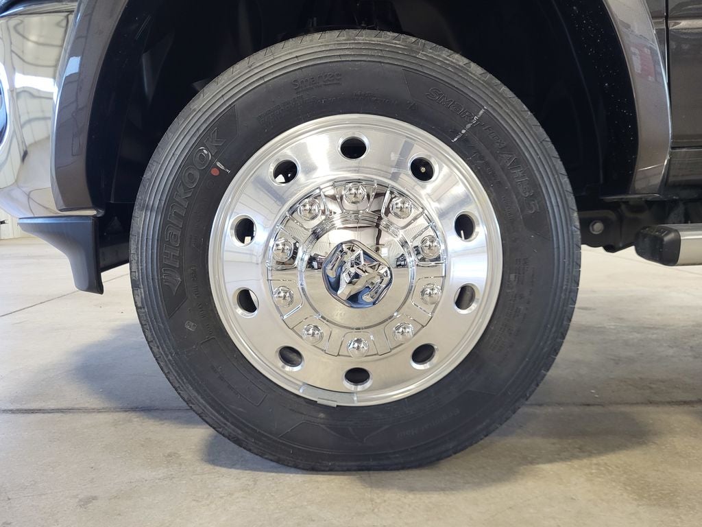 2024 RAM 5500 Chassis Tradesman/SLT