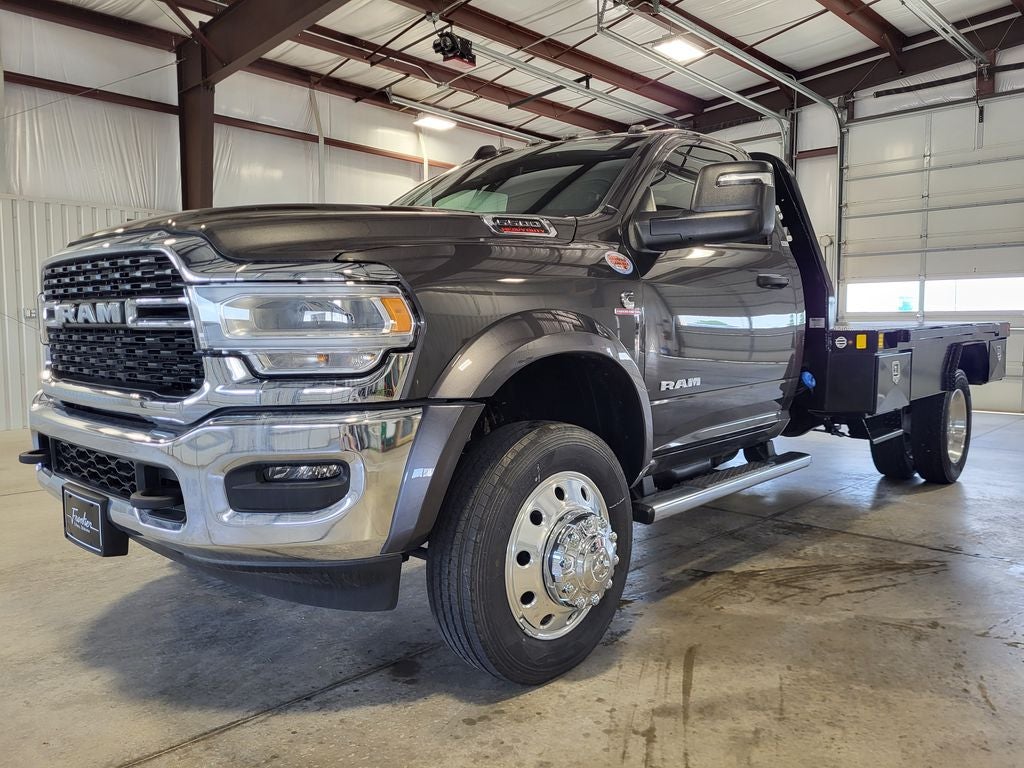 2024 RAM 5500 Chassis Tradesman/SLT