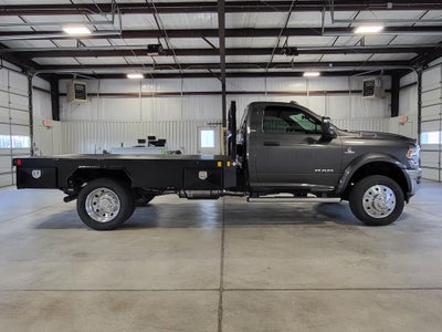 2024 RAM 5500 Chassis Tradesman/SLT