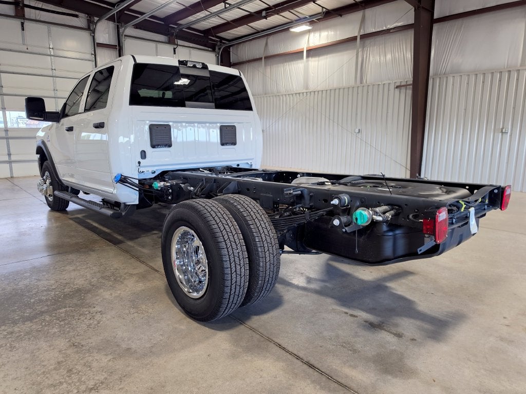 2026 RAM Ram 3500 Chassis Cab RAM 3500 TRADESMAN CREW CAB CHASSIS 4X4 60' CA