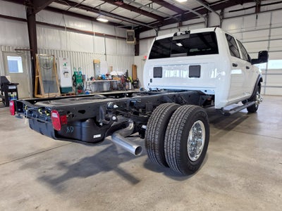 2026 RAM Ram 3500 Chassis Cab RAM 3500 TRADESMAN CREW CAB CHASSIS 4X4 60' CA