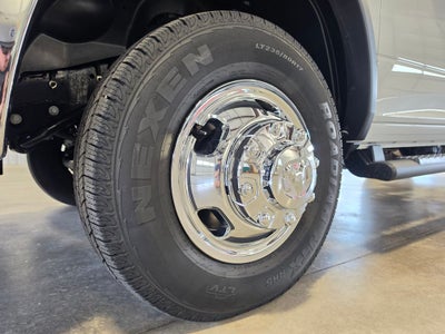 2026 RAM 3500 Chassis Cab RAM 3500 TRADESMAN CREW CAB CHASSIS 4X4 60' CA