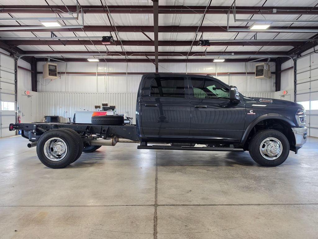 2026 RAM 3500 Chassis RAM 3500 TRADESMAN CREW CAB CHASSIS 4X4 60' CA