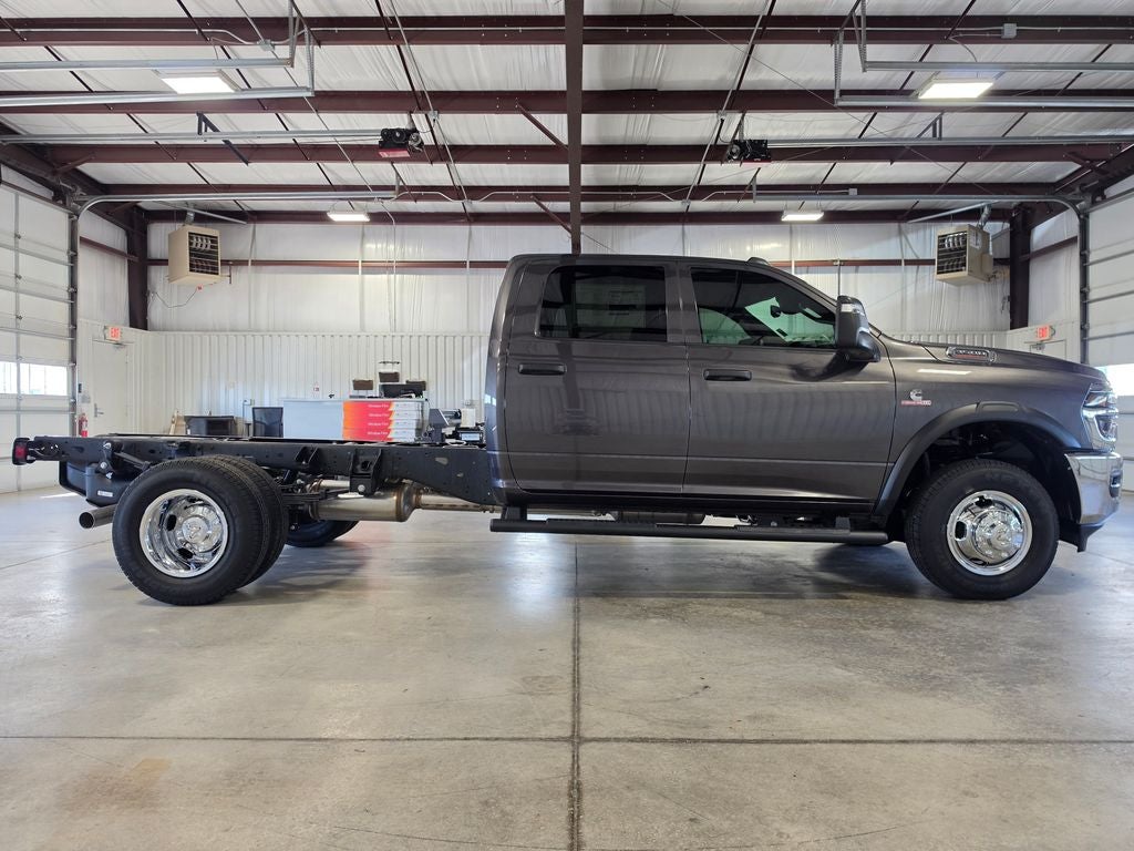 2026 RAM Ram 3500 Chassis Cab RAM 3500 TRADESMAN CREW CAB CHASSIS 4X4 60' CA