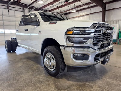 2027 RAM Ram 3500 Chassis Cab RAM 3500 TRADESMAN CREW CAB CHASSIS 4X4 60' CA