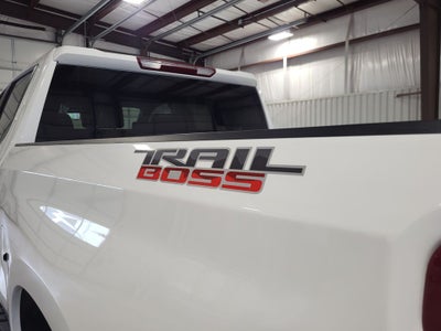 2025 Chevrolet Silverado 1500 4WD Crew Cab Short Bed Custom Trail Boss