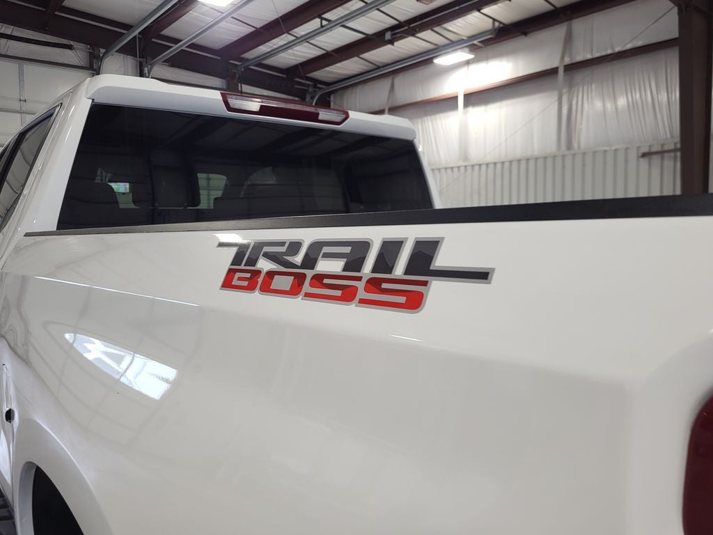 2025 Chevrolet Silverado 1500 4WD Crew Cab Short Bed Custom Trail Boss