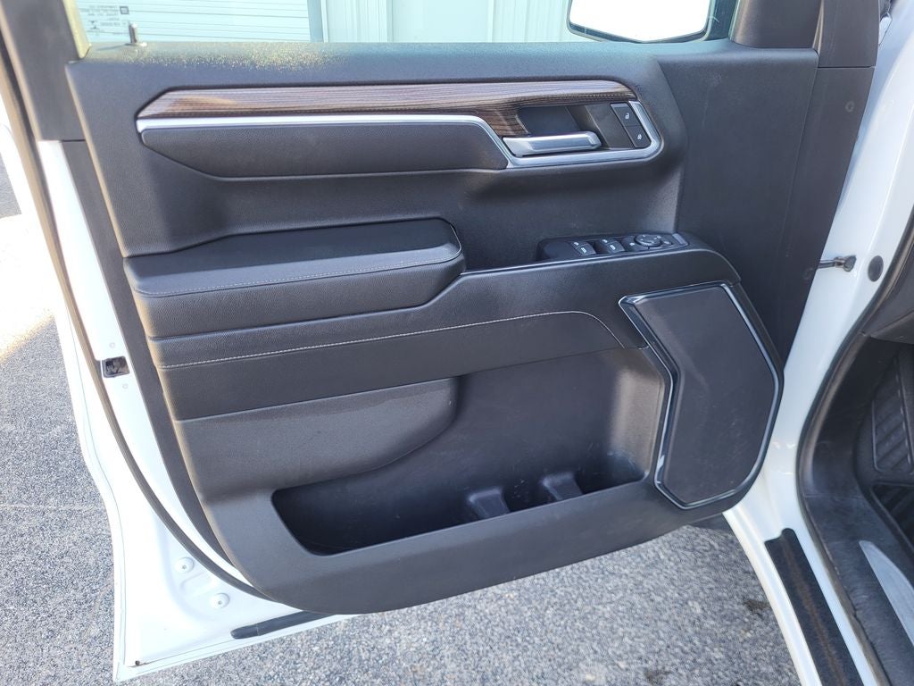 2022 Chevrolet Silverado 1500 4WD Crew Cab Standard Bed LT