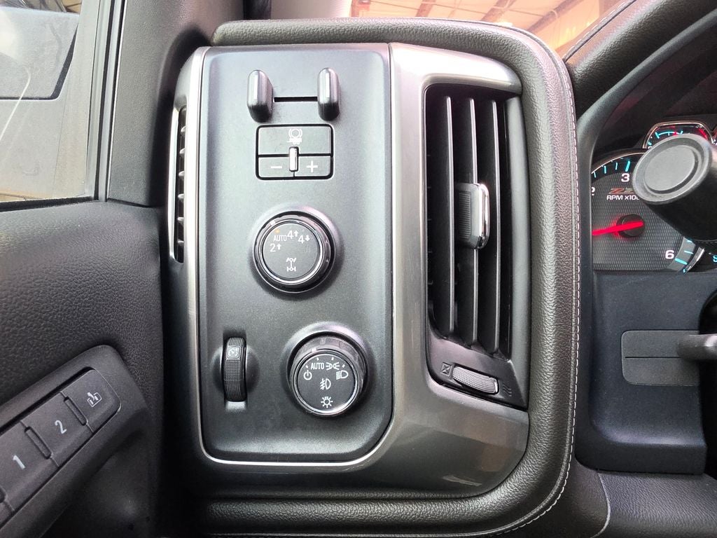2017 Chevrolet Silverado 1500 2LZ