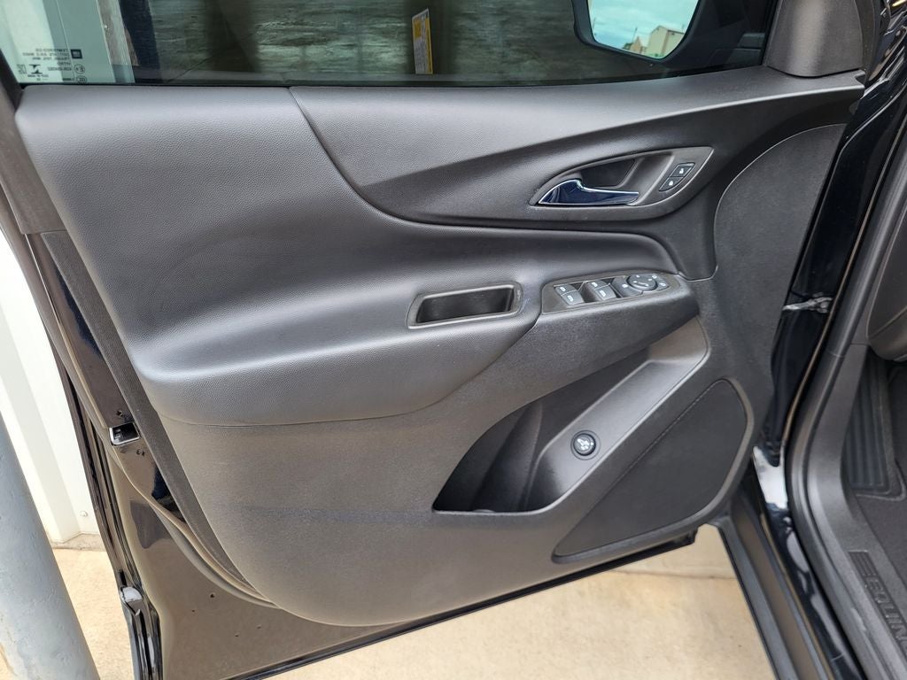 2022 Chevrolet Equinox FWD LT