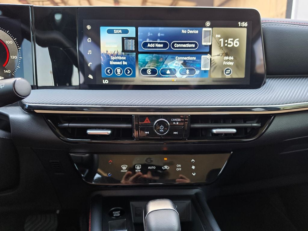 2025 Nissan Kicks SR Intelligent AWD