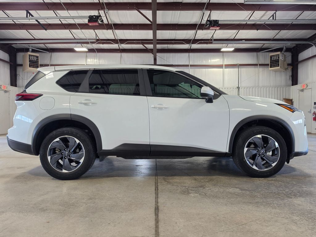 2024 Nissan Rogue SV FWD