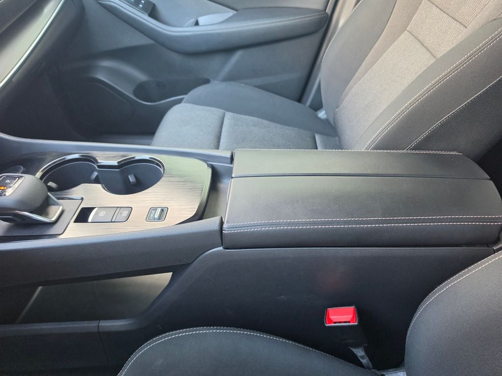 2025 Nissan Rogue SV FWD