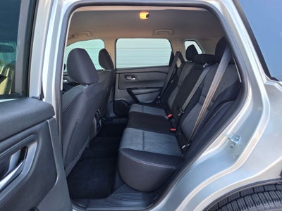2025 Nissan Rogue SV FWD