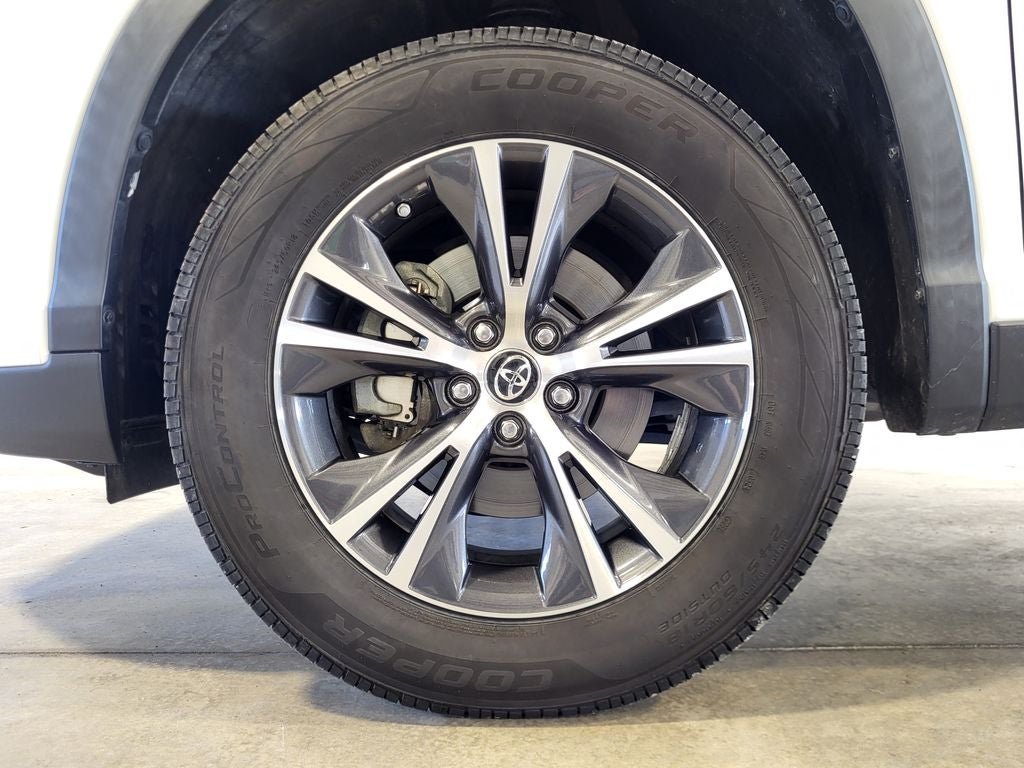 2019 Toyota Highlander LE Plus