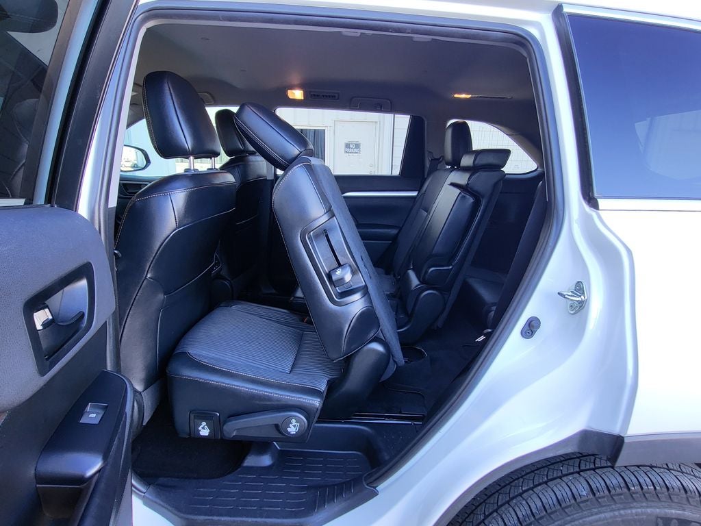 2019 Toyota Highlander LE Plus