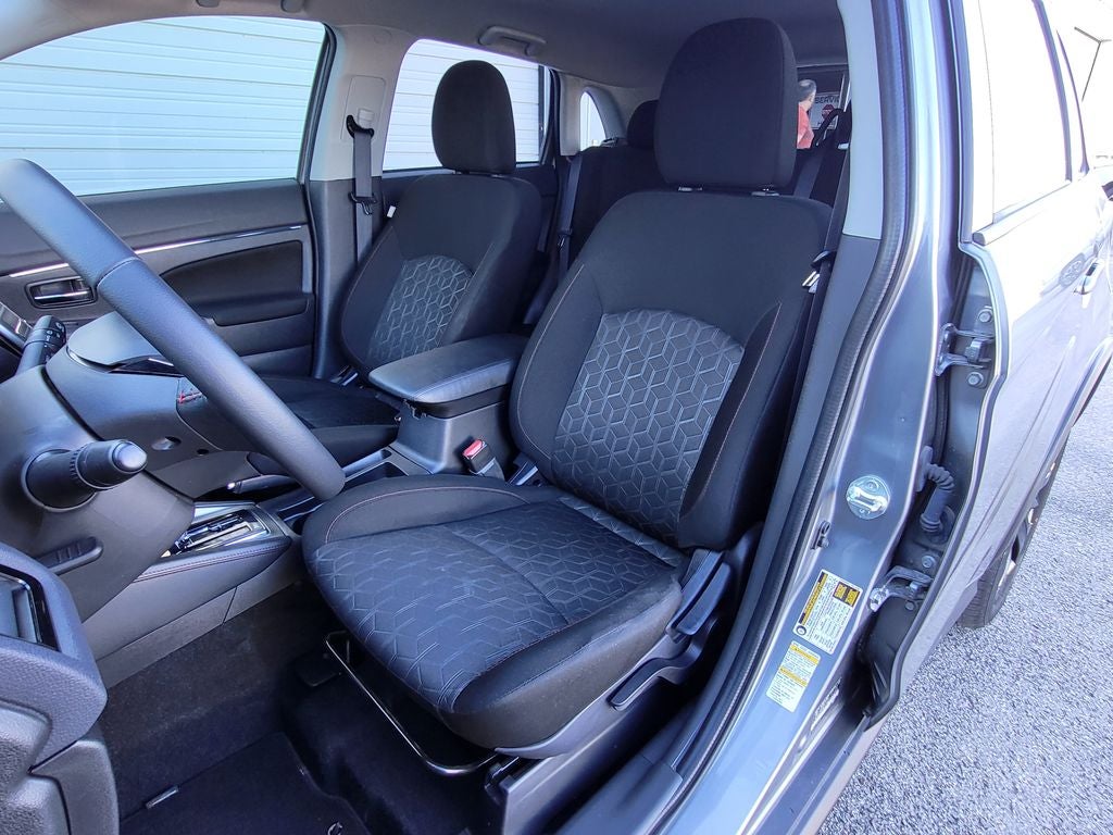 2025 Mitsubishi Outlander Sport Base