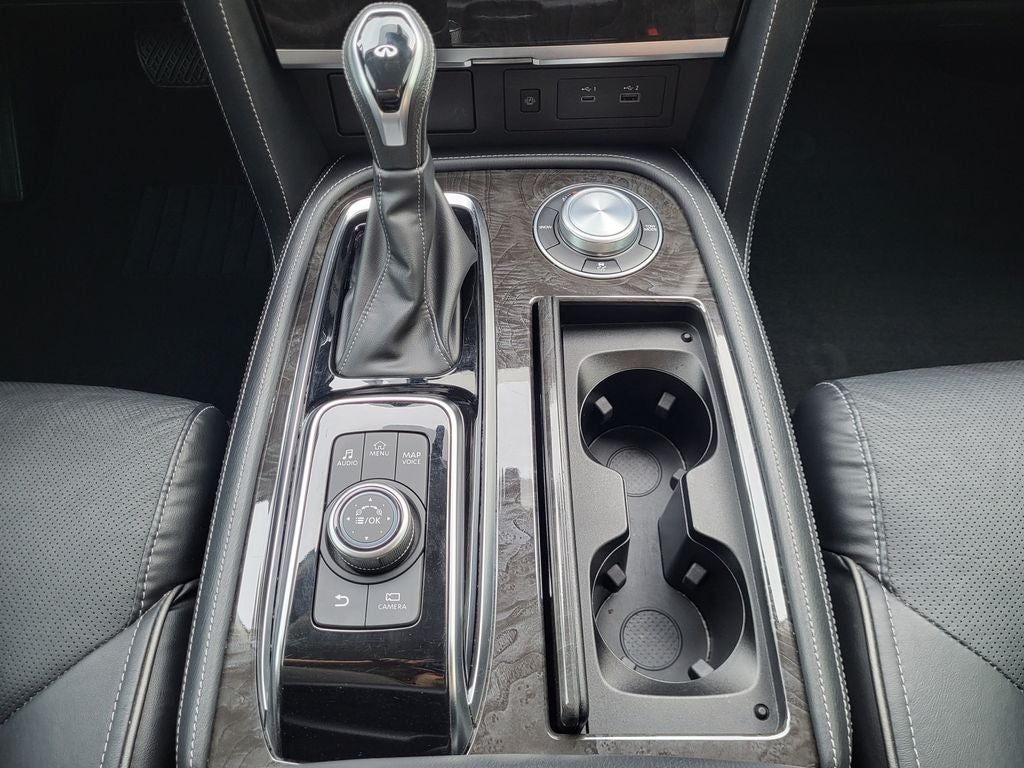 2024 INFINITI QX80 LUXE AWD