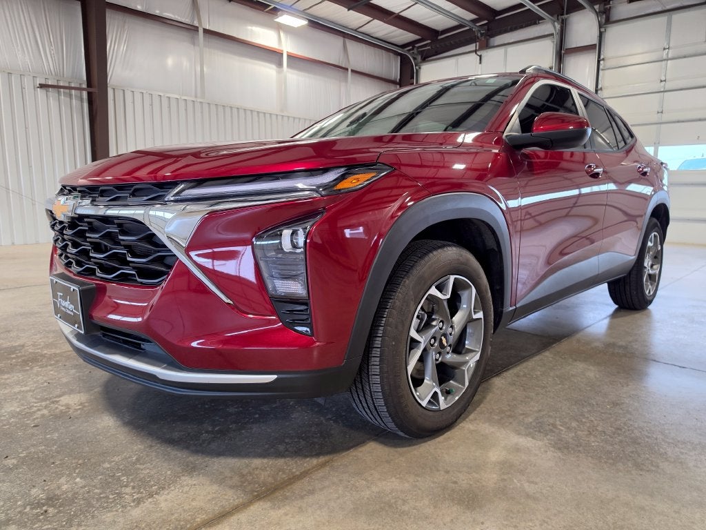 2025 Chevrolet Trax FWD LT