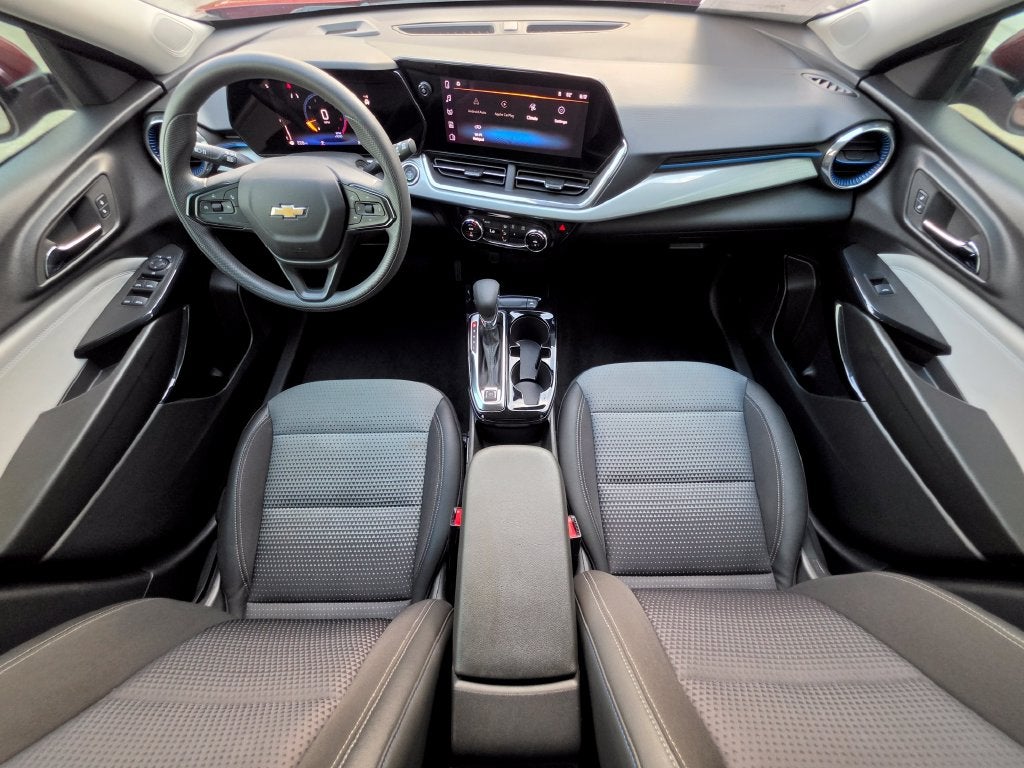 2025 Chevrolet Trax FWD LT